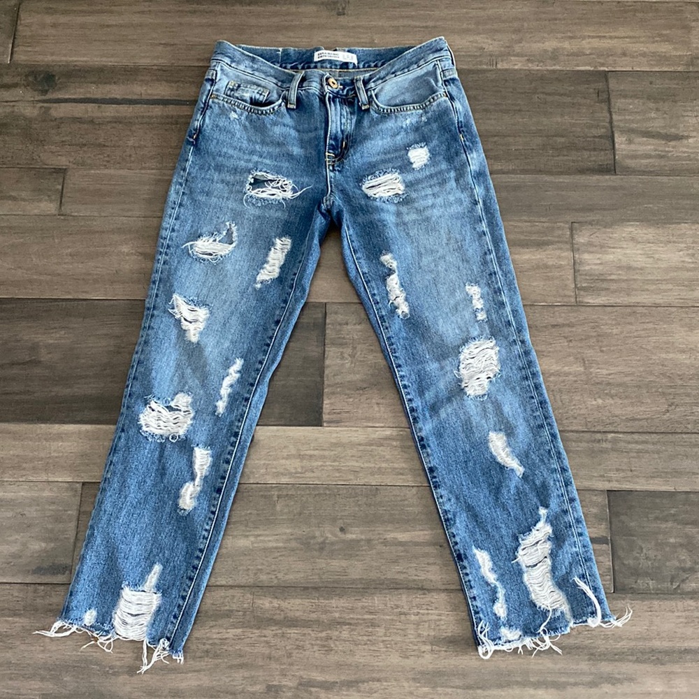 ZARA Straight Leg Distressed Destroyed Boyfriend Jean Womens Size 00